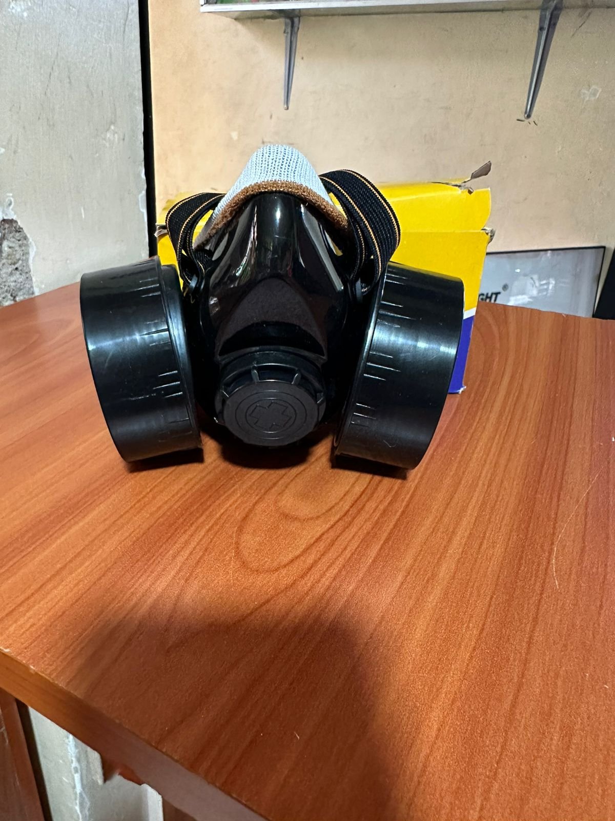 2024/08/8846.jpg Double Gas Mask - Image 1